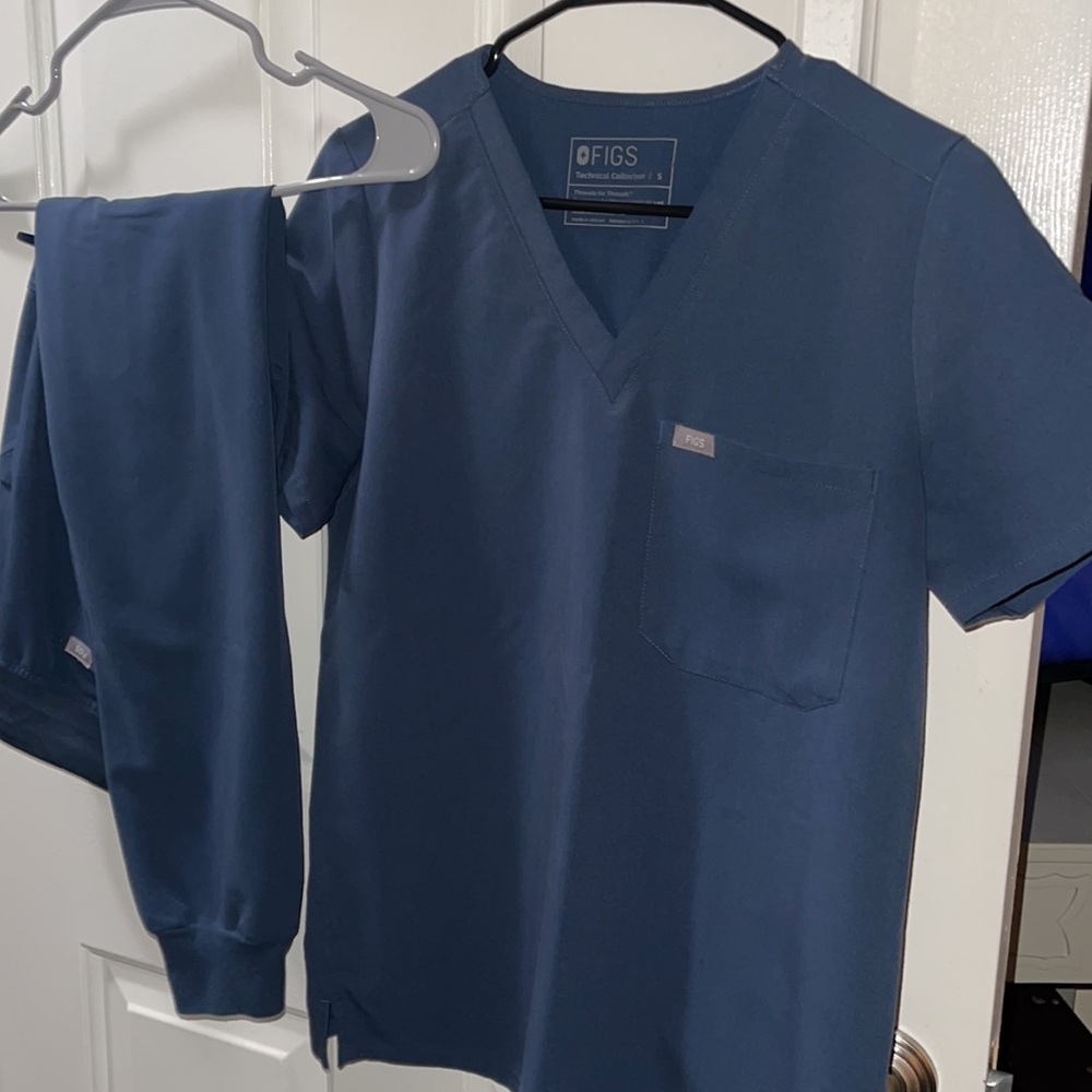 Figs scrub set. Worn once.